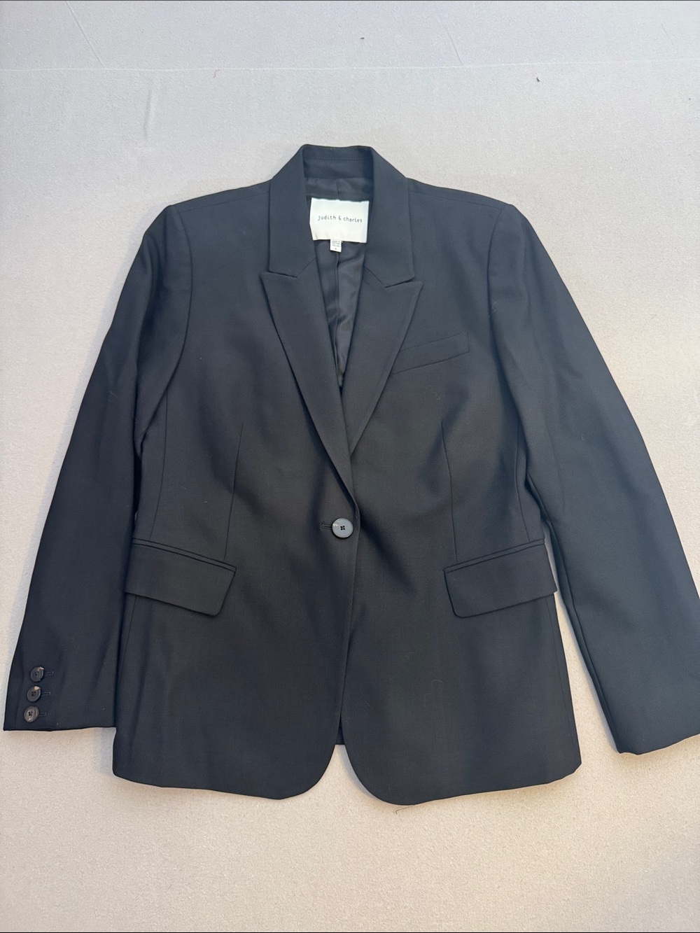 Judith & Charles Black Single-Button Notch Lapel Blazer. Size 8